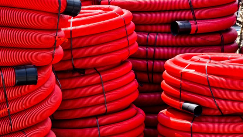 Opaski zaciskowe – odkryj najpopularniejsze warianty wykorzystywane w różnych warunkach!