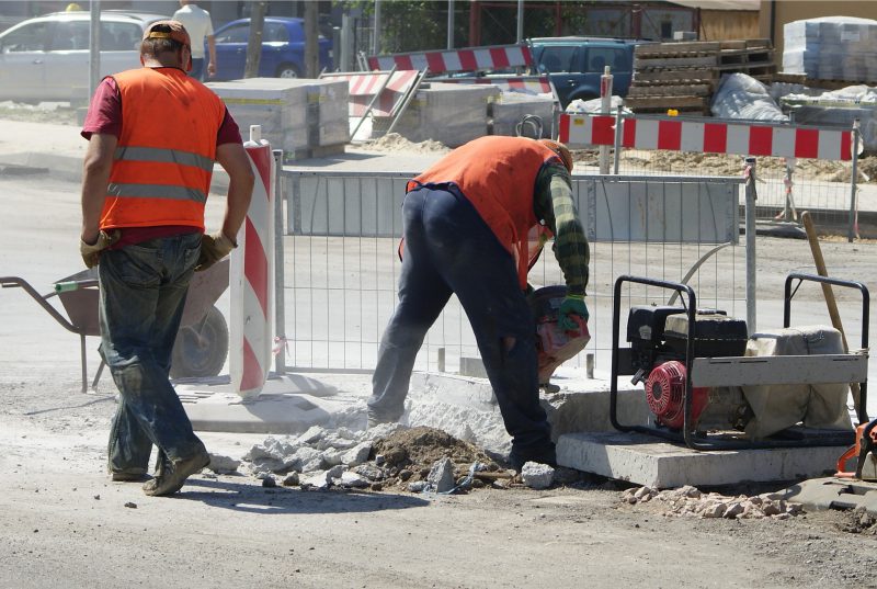 Sandały robocze – niezbędne wyposażenie na budowie